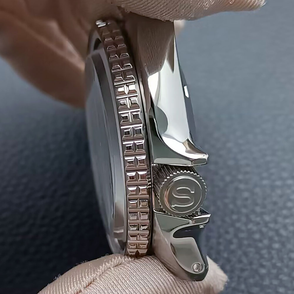 Case 42mm Men's Watches Steel  - đánh giá và giá Seiko Watch 5 Sports